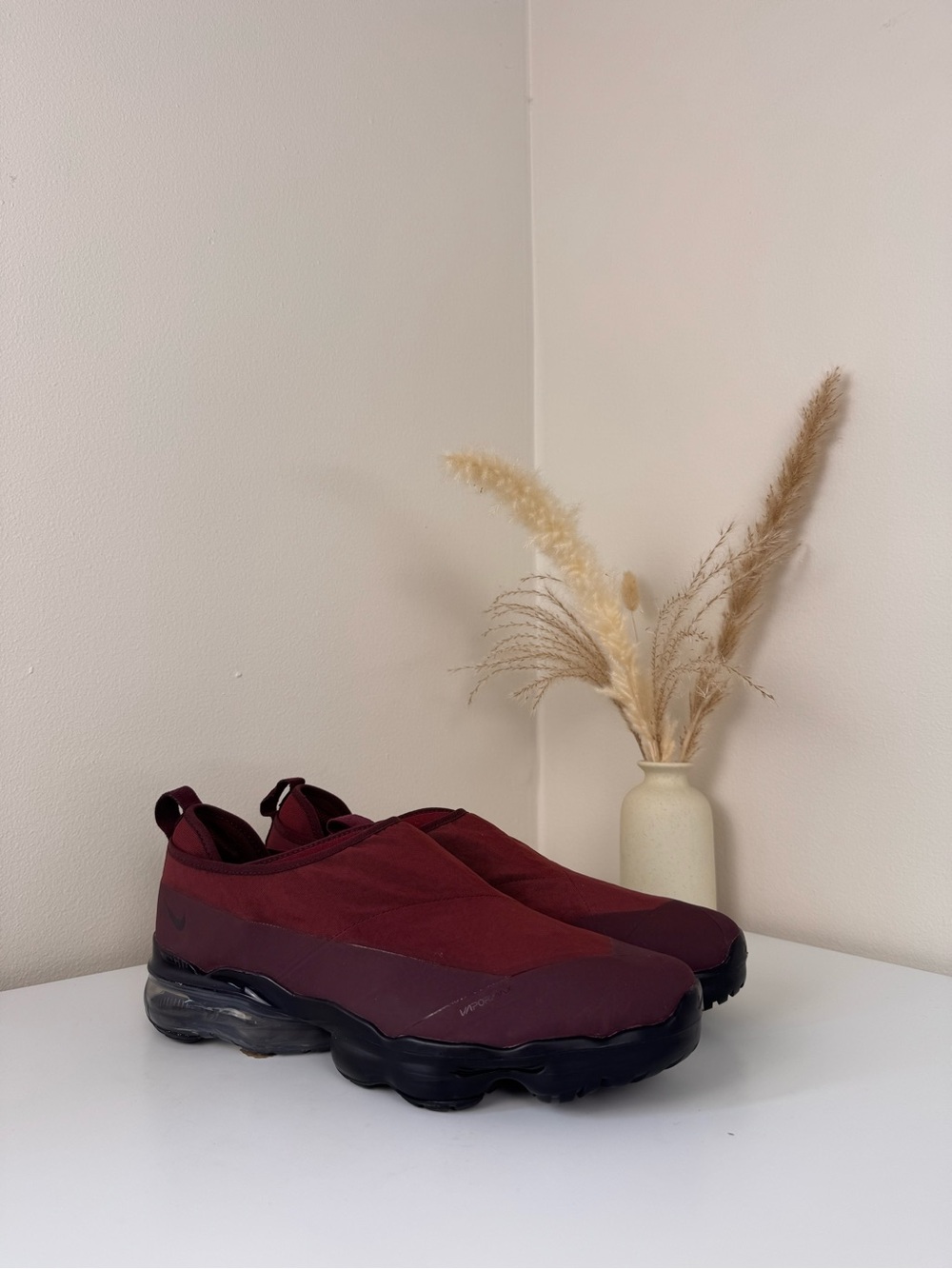 Nike Air VaporMax Moc Roam Burgundy Slip-On Sneakers – US 9.5 / EU 43